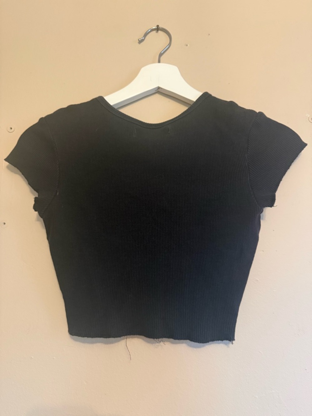 Black Ribbed Crop Top - Picture 2 of 3